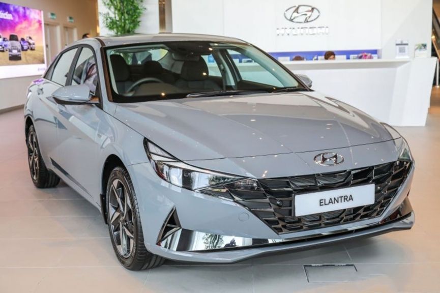 Hyundai Elantra 2023 nhận cọc tại đại lý, giá từ 629 triệu đồng