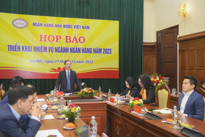 Phó Thống đốc NHNN: Tăng trưởng tín dụng tăng 12,87% trong năm 2022