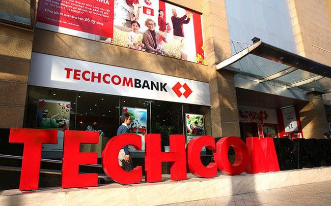 Thị trường bất động sản gặp khó, Techcombank bị Mody’s hạ bậc tín nhiệm