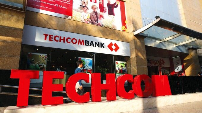 “Dựa hơi” nhiều vào thị trường bất động sản, lợi nhuận cuối năm của Techcombank sẽ bị cầm chân?