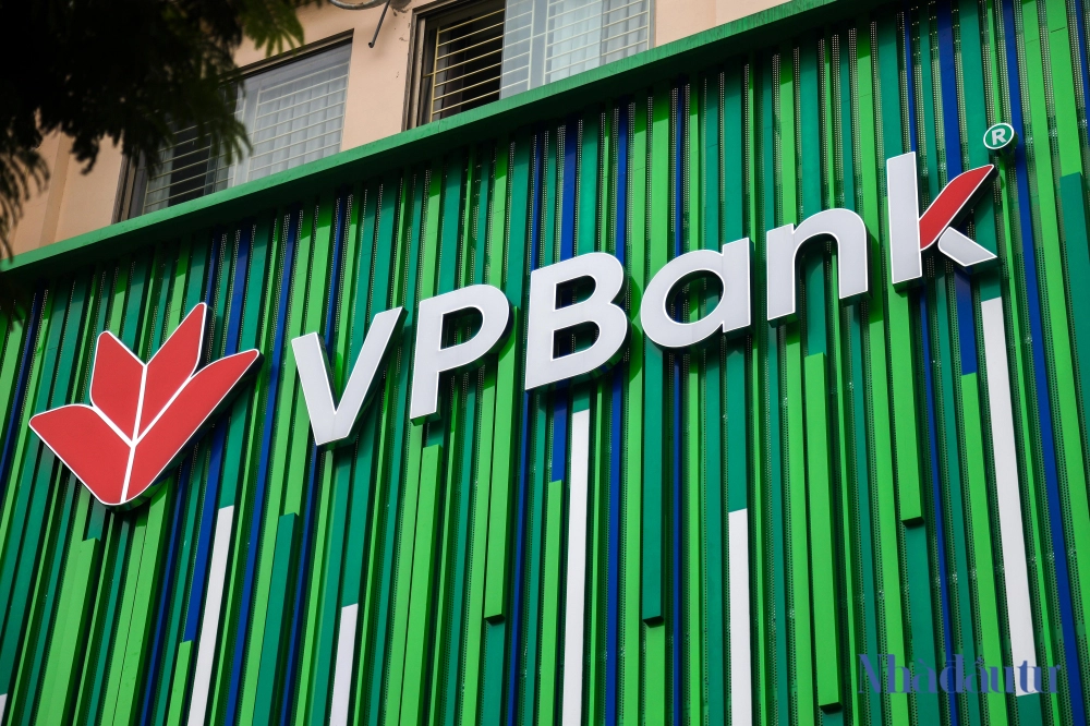 Rót gần 36 nghìn tỷ vào VPBank, 