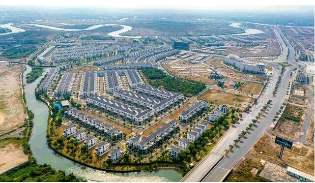 Đại dự án Aqua City bị dừng bán hàng, Novaland đã khó lại thêm khó?