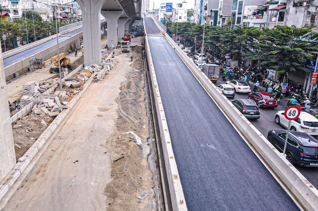 Diện mạo cầu cạn 10.000 tỷ đồng đi qua 4 quận Hà Nội trước ngày thông xe - Ảnh 4. Diện mạo cầu cạn 10.000 tỷ đồng đi qua 4 quận Hà Nội trước ngày thông xe - Ảnh 4.