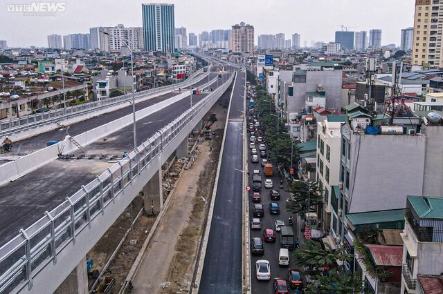 Diện mạo cầu cạn 10.000 tỷ đồng đi qua 4 quận Hà Nội trước ngày thông xe - Ảnh 3. Diện mạo cầu cạn 10.000 tỷ đồng đi qua 4 quận Hà Nội trước ngày thông xe - Ảnh 3.