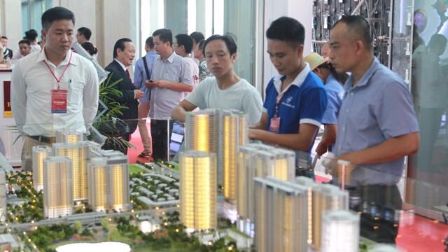 Thị trường nhà đất cuối năm 2022: Nguồn cung khan hiếm, giá bán không tăng