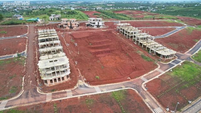 Nhiều siêu dự án hoang hóa, không bóng người ở Lâm Đồng - Ảnh 7. Nhiều siêu dự án hoang hóa, không bóng người ở Lâm Đồng - Ảnh 7.