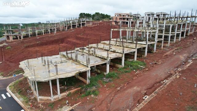 Nhiều siêu dự án hoang hóa, không bóng người ở Lâm Đồng - Ảnh 10. Nhiều siêu dự án hoang hóa, không bóng người ở Lâm Đồng - Ảnh 10.