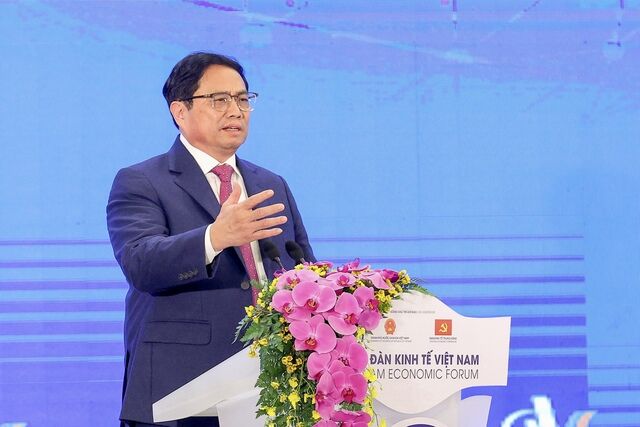 "Doanh nghiệp không thể neo nhà giá cao mãi, chỉ làm phân khúc cho người giàu..."