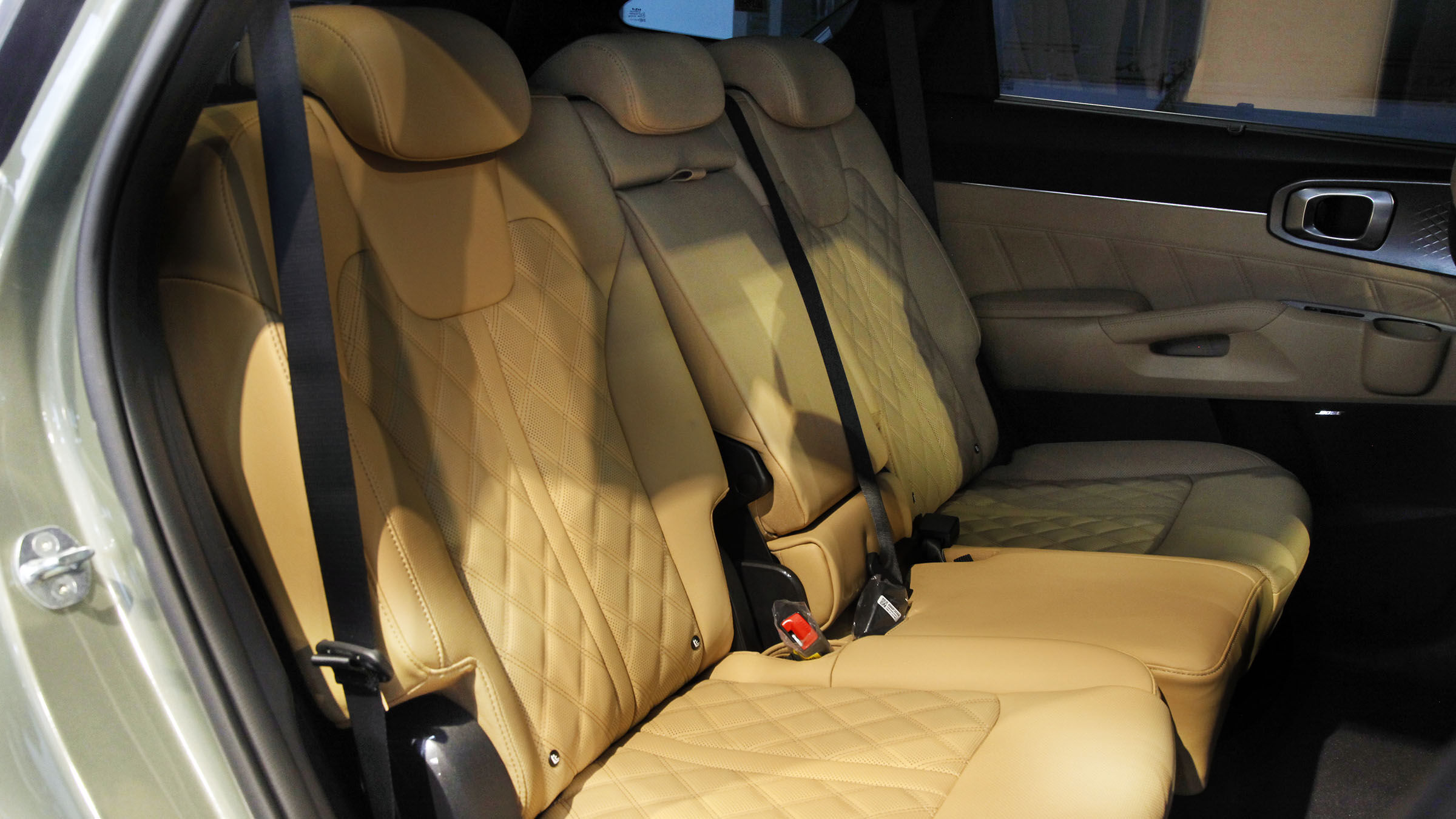 kia_sorento_hybrid_29_20221225231408.jpg