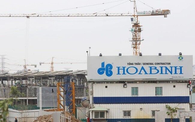 Chủ tịch Tập đoàn Xây dựng Hòa Bình đăng ký mua gần 7 triệu cổ phiếu công ty