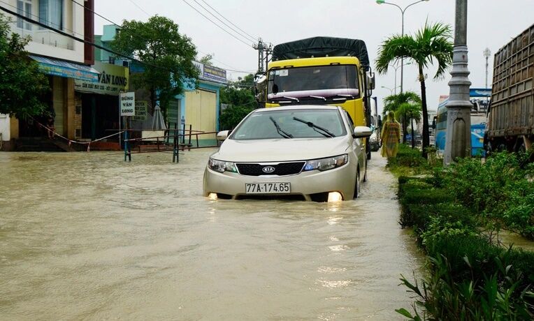 Cử tri Bình Định “kêu cứu” lên Quốc hội tình trạng đường xuống cấp