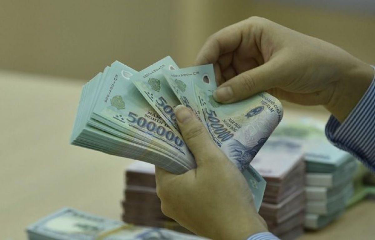 Hàng loạt ngân hàng tăng lãi suất cho vay