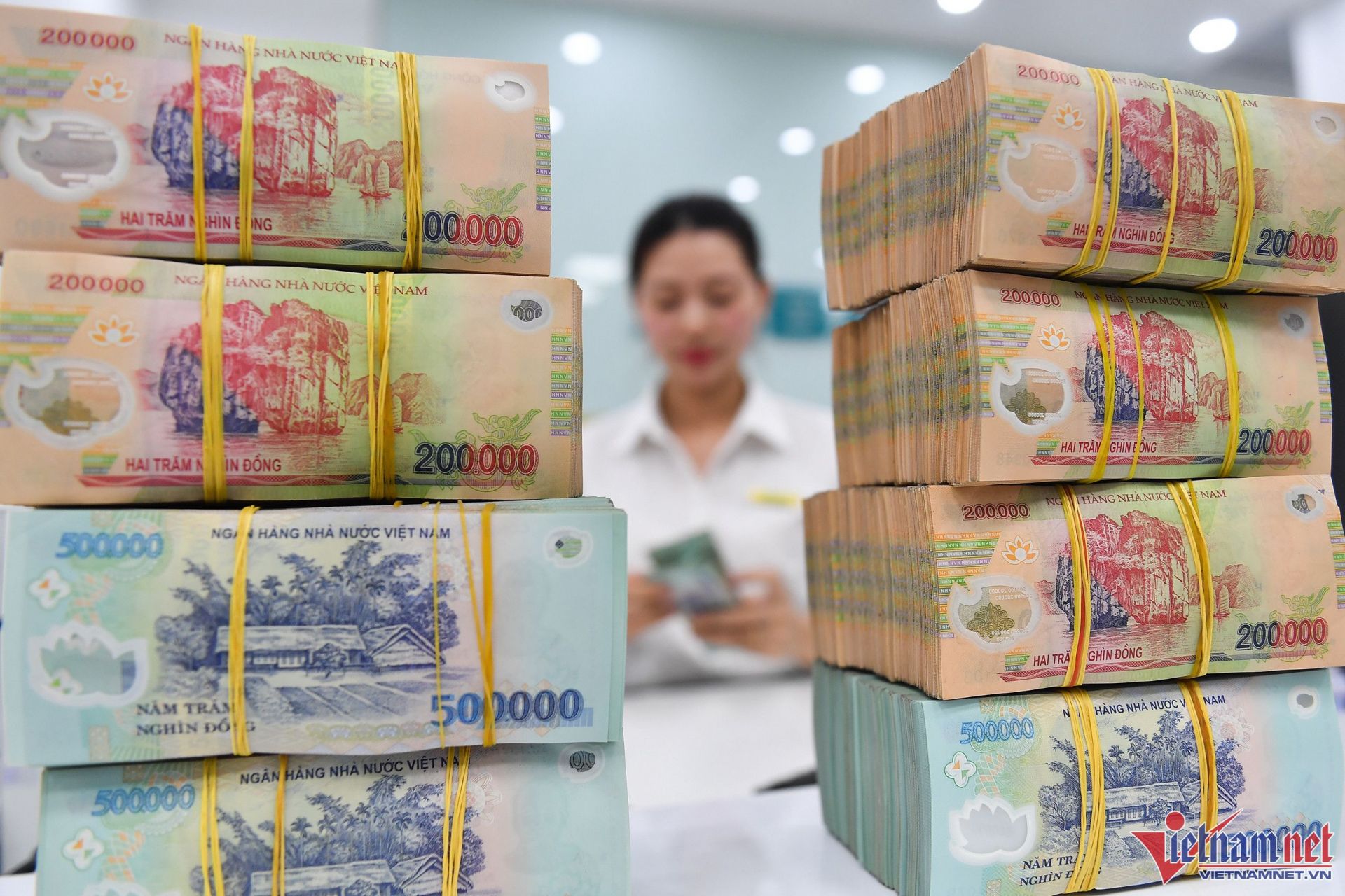“VND có thể mất 4% trong năm nay”