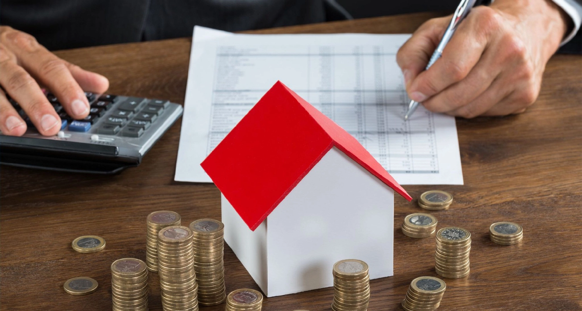 Techcombank, BIDV, MSB...tăng mạnh lãi suất cho vay, người mua nhà