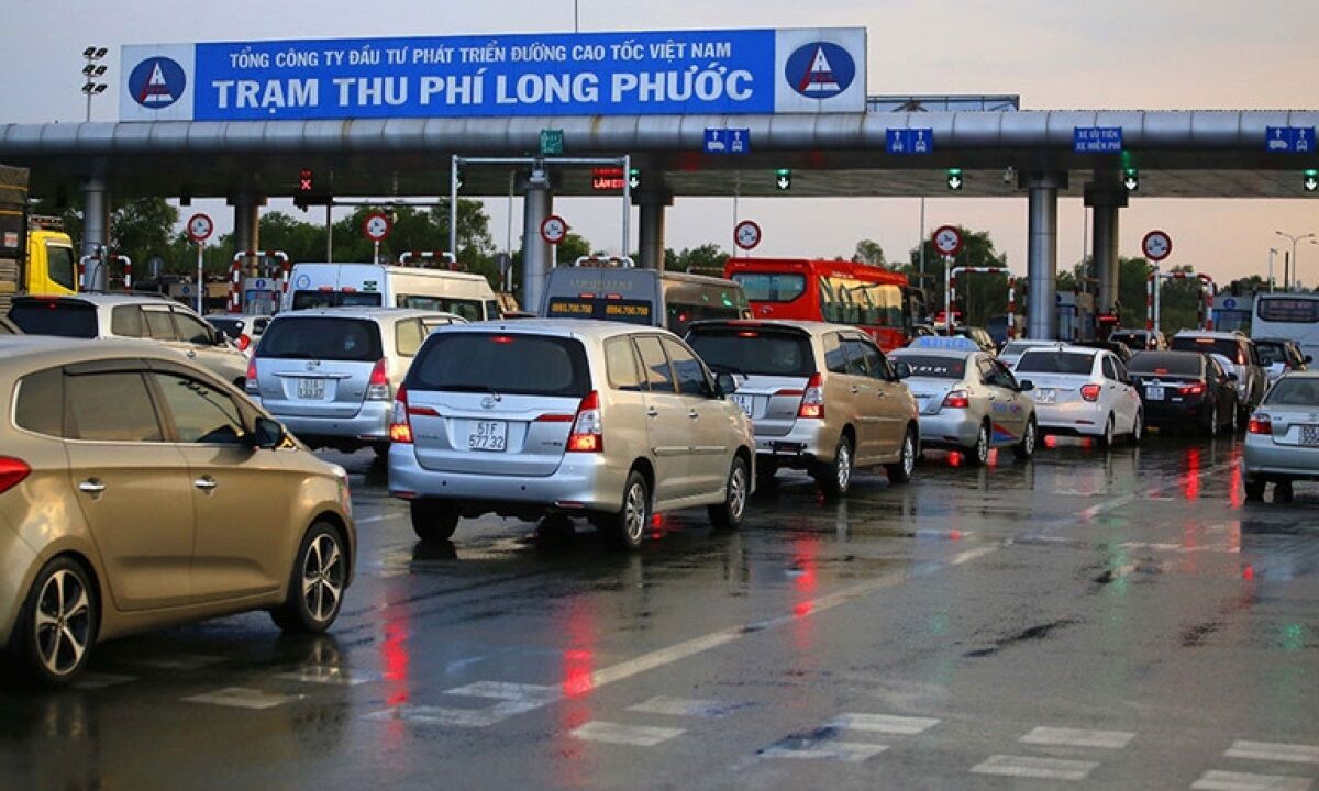 Trích xuất camera, phạt nghiêm phương tiện không đủ điều kiện đi vào làn thu phí ETC