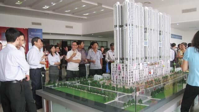 Giao dịch bất động sản bắt buộc qua sàn sẽ được đưa vào luật