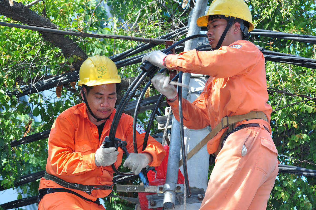 Chuyên gia lo EVN có thêm quyền tăng nhưng không chủ động giảm giá điện