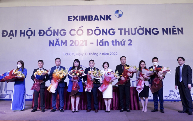 Bà Lương Thị Cẩm Tú bị HĐQT Eximbank miễn nhiệm chức danh Chủ tịch