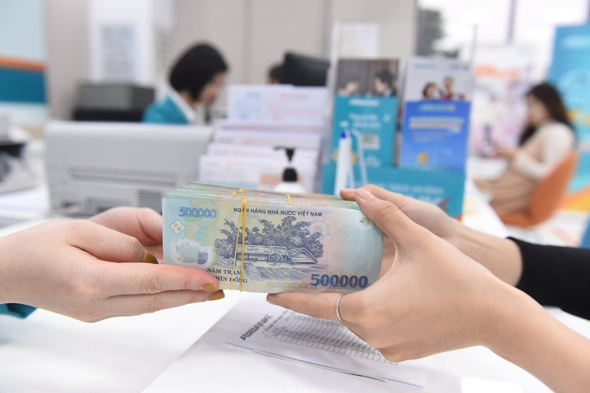 Lãi suất bình quân liên ngân hàng tăng tại hầu hết các kỳ hạn