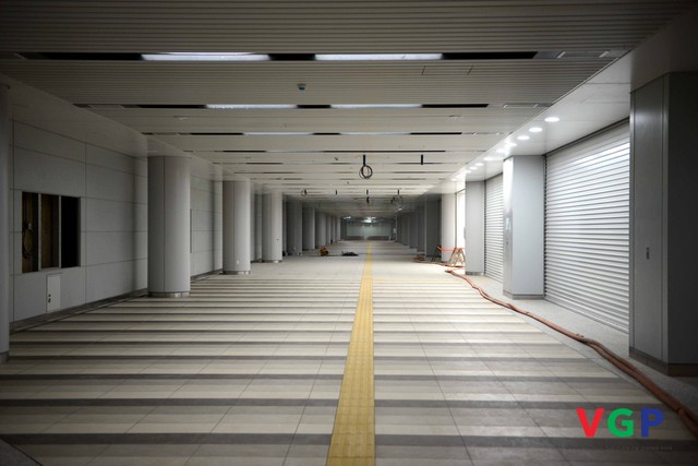 Cận cảnh ga ngầm lớn nhất tuyến metro số 1 - Ảnh 14.
