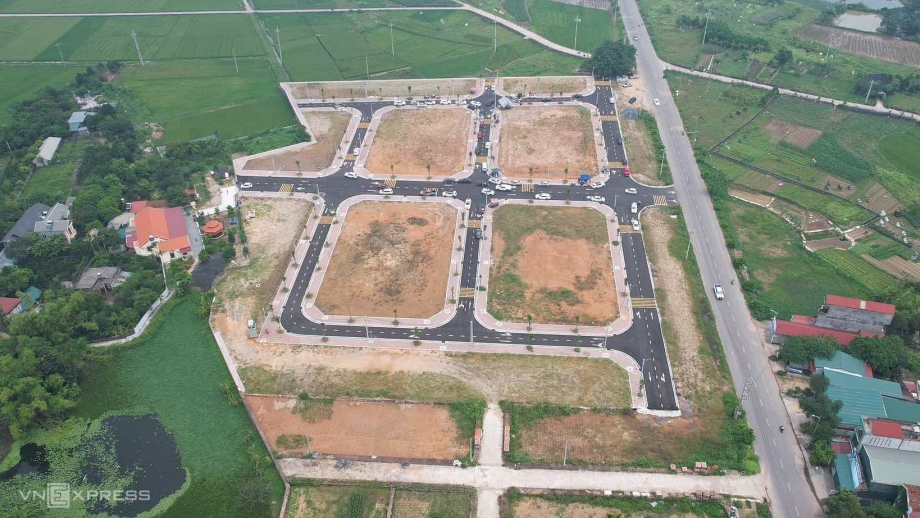 Thủ tướng yêu cầu bổ sung chế tài xử lý hành vi thông đồng, thổi giá, thao túng để trục lợi khi đấu giá đất