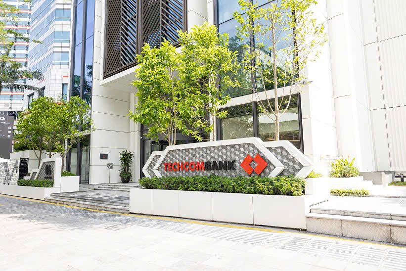 Techcombank đồng hành cùng Bloomberg Business Week Vietnam tổ chức “Vietnam Investment Summit 2024”: Bước ngoặt cho tăng trưởng mới