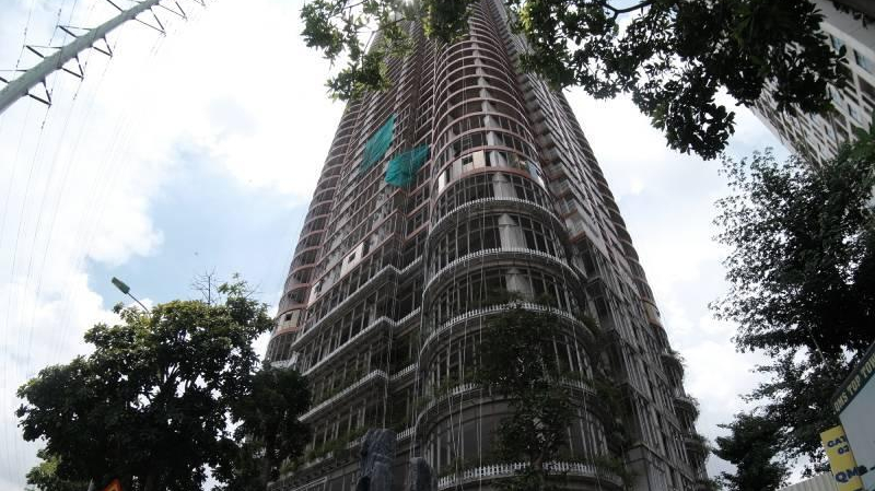 Ngắm nhìn dự án QMS Top Tower đắp chiếu suốt 5 năm bất ngờ “hồi sinh”, rao bán tới 73 triệu/m2