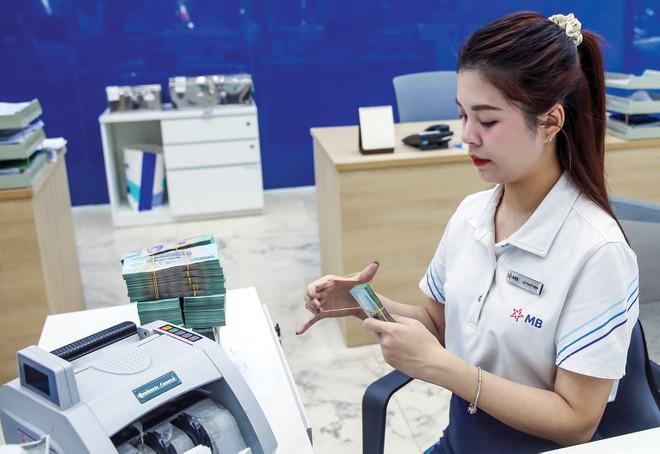 Lợi nhuận ngân hàng bật tăng mạnh trong quý III/2025 nhờ tín dụng khởi sắc