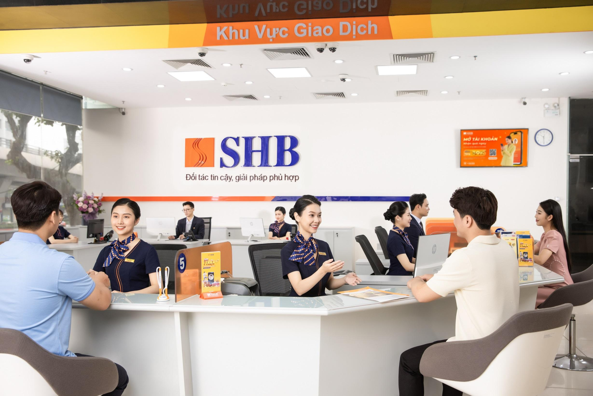 Cổ đông SHB thống nhất kế hoạch tăng vốn điều lệ lên gần 53.400 tỷ đồng