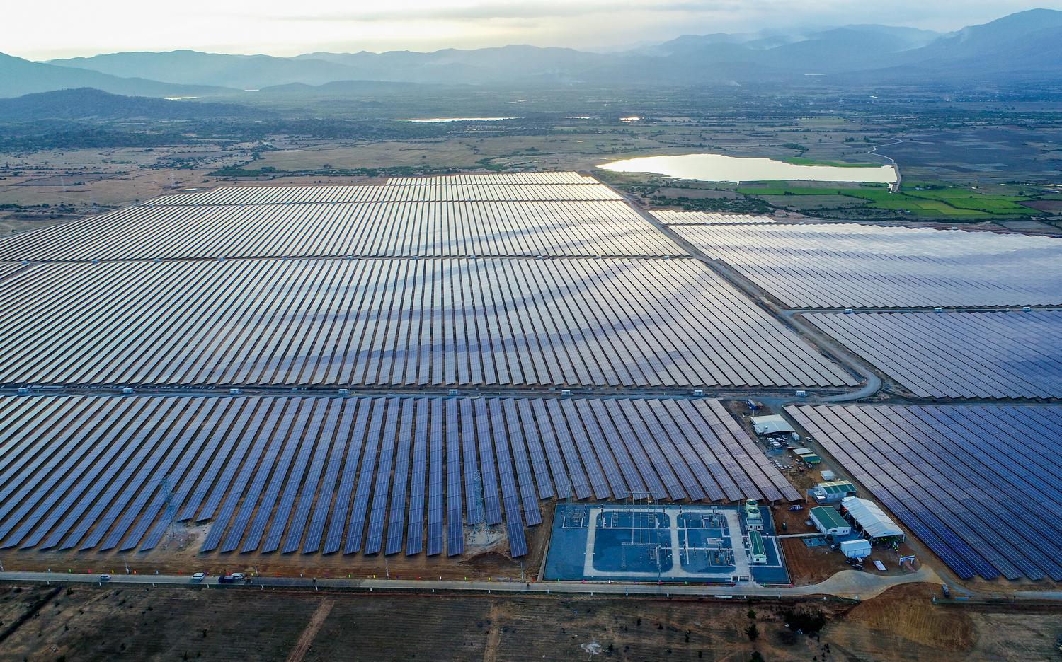 Bim Energy và Evolution Data Centres ký kết bản ghi nhớ hợp tác cung cấp năng lượng tái tạo cho trung tâm dữ liệu tại TP.HCM