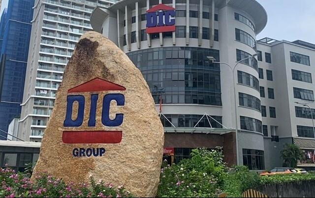 DIC Corp tiếp tục