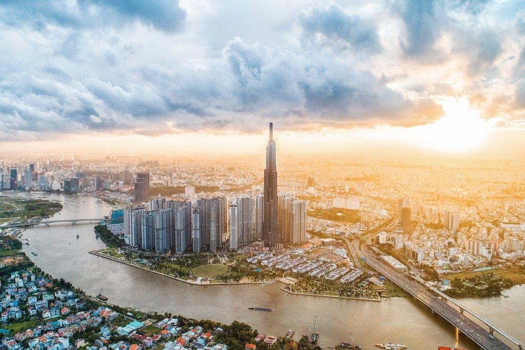 Vingroup (VIC) lấy ý kiến về miễn nhiệm người của SK Group