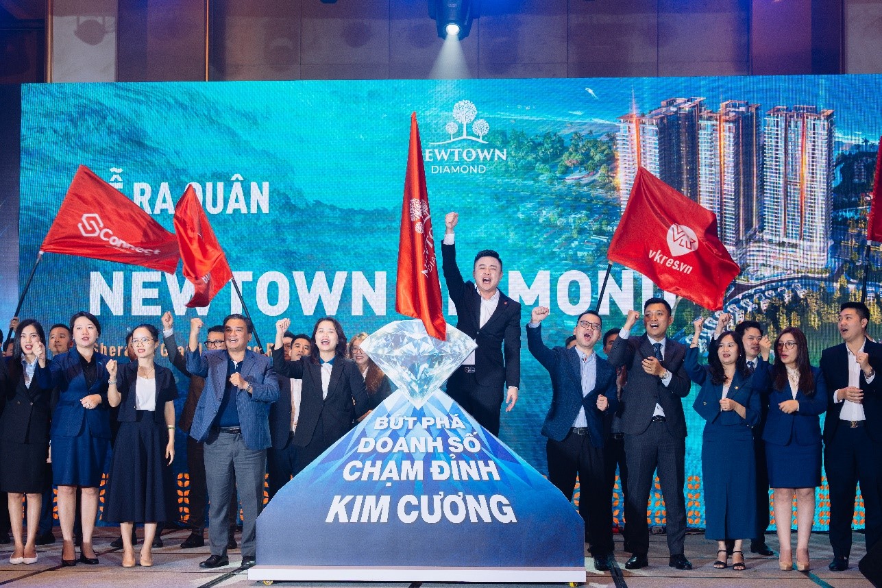 Bùng nổ tinh thần bứt phá trong lễ ra quân năm 2025  của tổ hợp căn hộ cao cấp Newtown Diamond tại Đà Nẵng