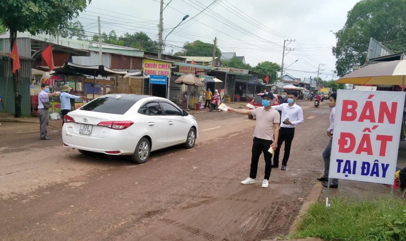 Chuyên gia vẫn bất đồng trong việc đánh thuế bất động sản