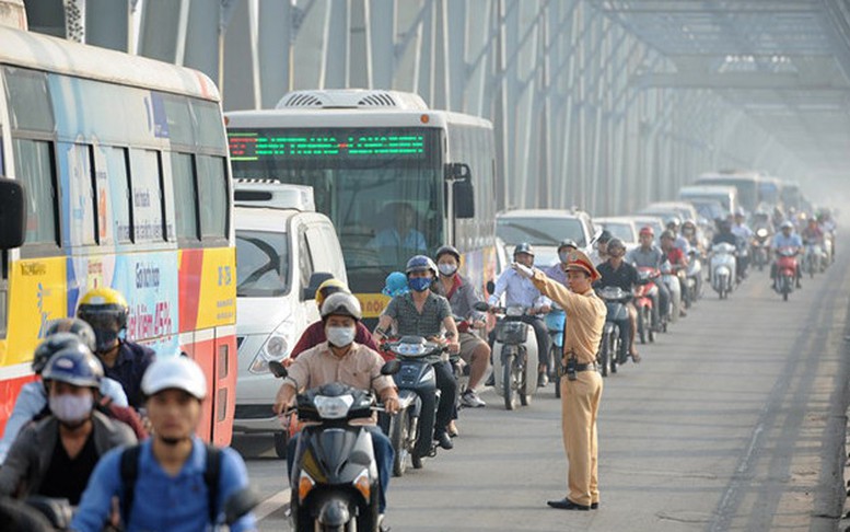 Hà Nội công bố đường dây nóng phản ánh trật tự, an toàn giao thông dịp lễ 30/4 và 1/5
