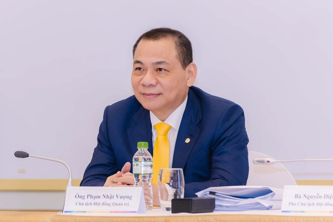Ông Phạm Nhật Vượng góp thêm hơn 7.800 tỷ đồng cổ phiếu vào công ty đường sắt cao tốc VinSpeed