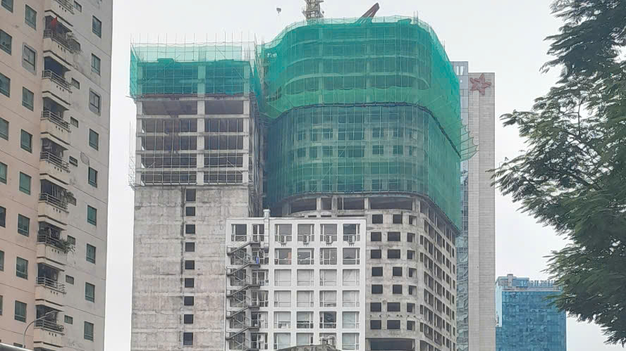 Manhattan Tower xây dang dở hàng chục năm trên “đất vàng” 21 Lê Văn Lương đang “hồi sinh” trở lại