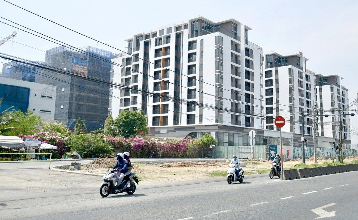Giá nhà ở tăng cao ngày càng làm trầm trọng hơn sự lệch pha cung - cầu. Ảnh minh họa