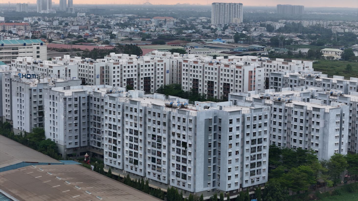 Đề xuất chọn đơn vị độc lập khảo sát vị trí xây dự án nhà ở xã hội để tránh tình trạng “vừa thiếu, vừa ế”