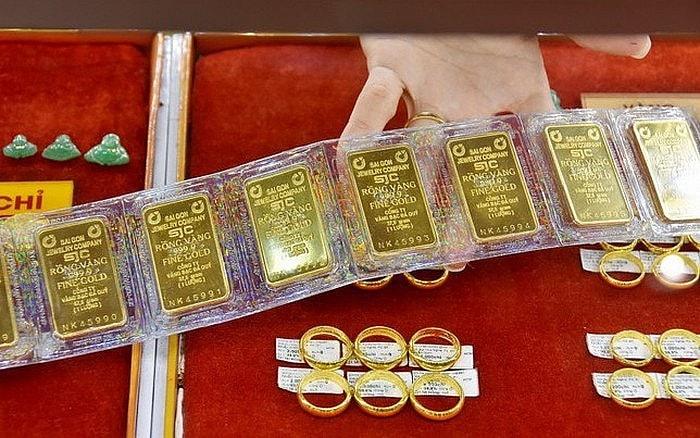NHNN siết chặt quản lý vàng miếng, khuyến cáo người dân chỉ giao dịch tại điểm được cấp phép