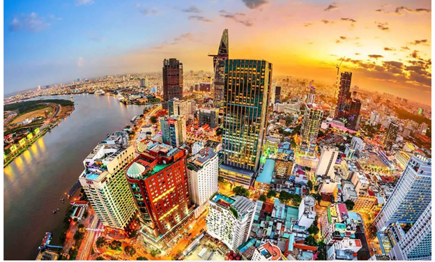 GDP Việt Nam được UOB nâng mạnh dự báo tăng trưởng