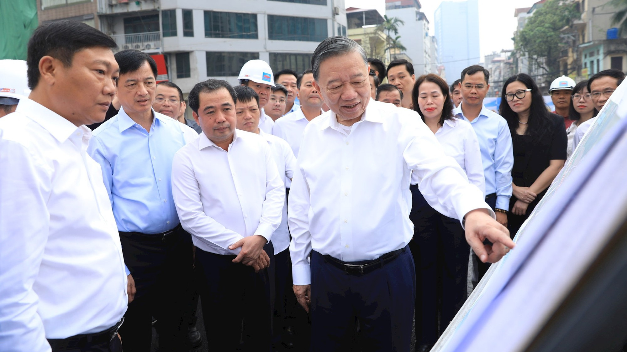 Tổng Bí thư, Chủ tịch nước Tô Lâm kiểm tra tiến độ thi công một số công trình, dự án trọng điểm của Thủ đô
