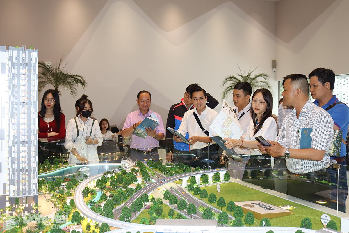 Nhà ở thương mại giá phù hợp: Mở phân khúc mới, làm sao tránh trục lợi chính sách?