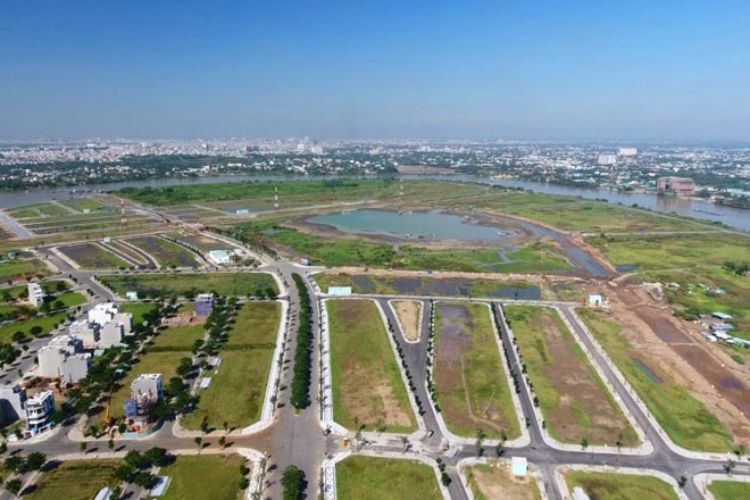 Hơn 8.200 lô đất nền ở TP.HCM và vùng ven mở bán, chỉ 350 lô có người mua