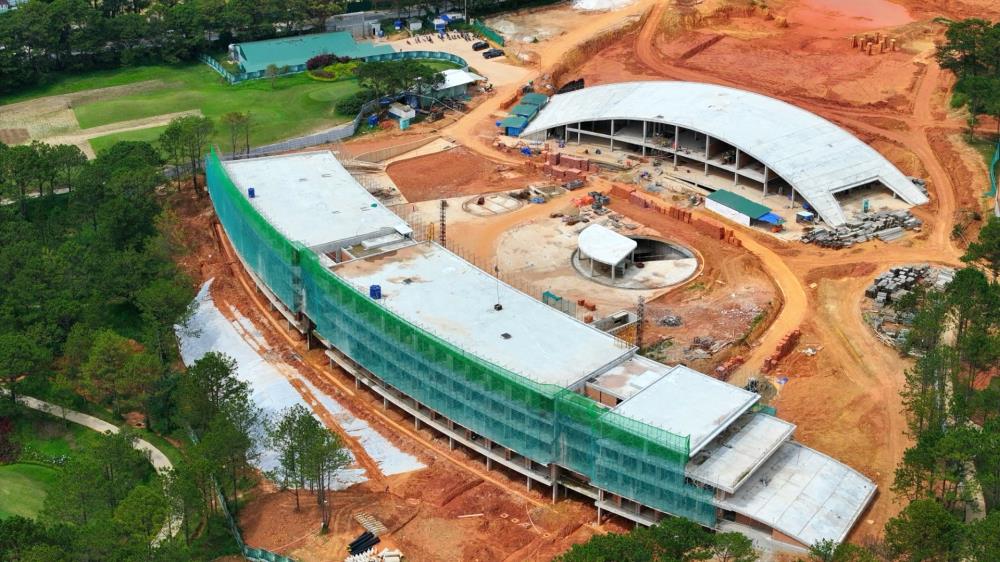 Vụ sân Golf Đà Lạt: Khẩn trương làm rõ trách nhiệm, xử lý nghiêm vi phạm- Ảnh 1. Vụ sân Golf Đà Lạt: Khẩn trương làm rõ trách nhiệm, xử lý nghiêm vi phạm- Ảnh 1.