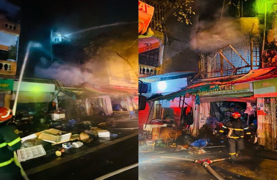Hà Nội: Cháy nhà tại phố cổ, 4 người trong gia đình tử vong thương tâm