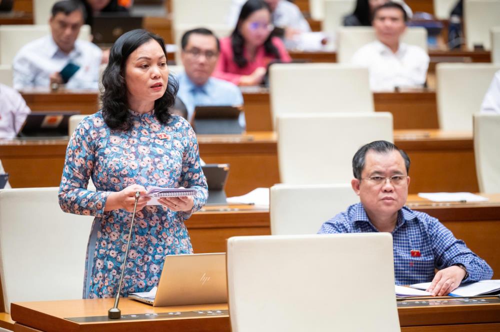 Đại biểu Huỳnh Thị Phúc - Đoàn ĐBQH tỉnh Bà Rịa - Vũng Tàu (Ảnh:Quochoi.vn) Đại biểu Huỳnh Thị Phúc - Đoàn ĐBQH tỉnh Bà Rịa - Vũng Tàu (Ảnh:Quochoi.vn)