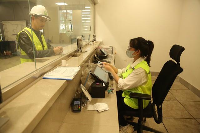 Tàu metro Nhổn- Ga Hà Nội sẽ khai thác thương mại vào tháng 7- Ảnh 3. Tàu metro Nhổn- Ga Hà Nội sẽ khai thác thương mại vào tháng 7- Ảnh 3.