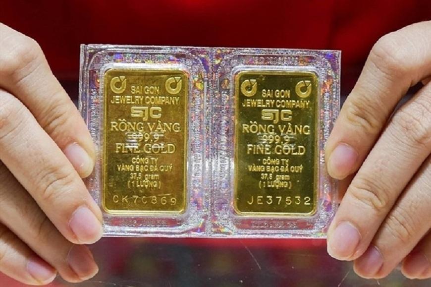Nhà đầu tư vàng mới chỉ có lãi trong 2 năm nay, mua vàng trước đó không thể lãi như những kênh đầu tư khác, thậm chí còn thua lỗ. (Ảnh minh họa) Nhà đầu tư vàng mới chỉ có lãi trong 2 năm nay, mua vàng trước đó không thể lãi như những kênh đầu tư khác, thậm chí còn thua lỗ. (Ảnh minh họa)