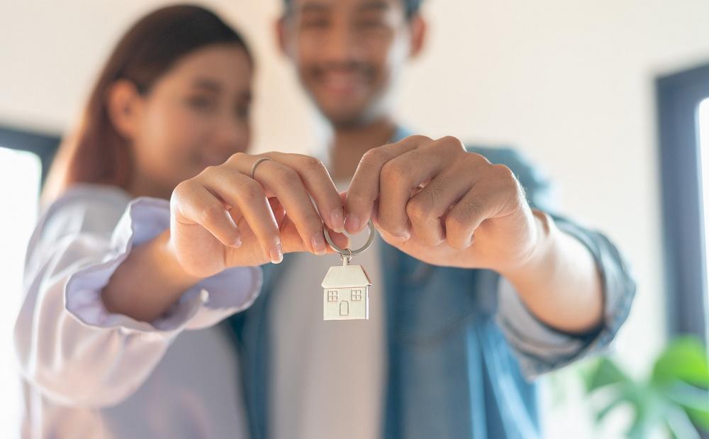 Nhiều người méo mặt vì vay vàng để mua nhà khi giá vàng liên tục tăng phi mã và lập đỉnh mới. (Ảnh minh họa) Nhiều người méo mặt vì vay vàng để mua nhà khi giá vàng liên tục tăng phi mã và lập đỉnh mới. (Ảnh minh họa)